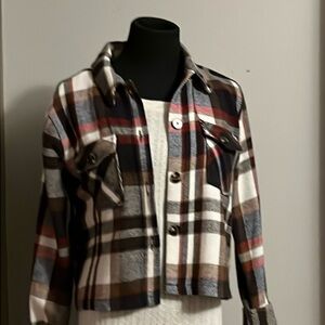 jacket. Plaid. Cropped. - perfect for all seasons